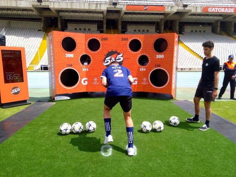 Pavegen & Gatorade Football Experience